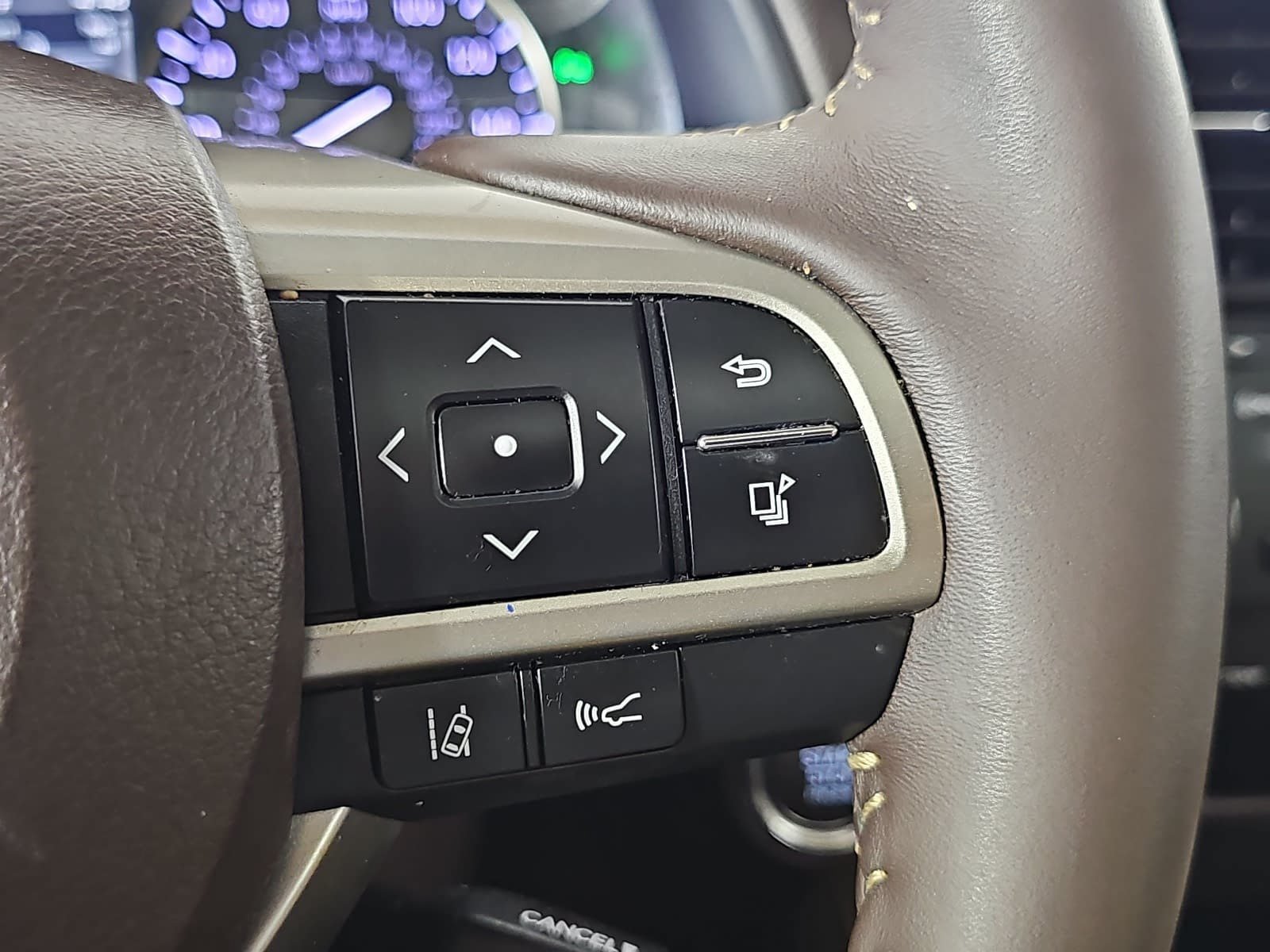 Used 2018 Lexus RX 350 FWD w/ Premium Package image 16
