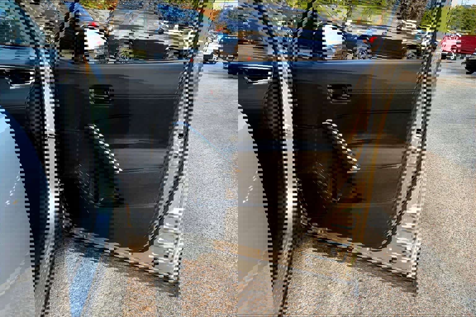 Used 2022 Toyota Corolla Cross LE image 21