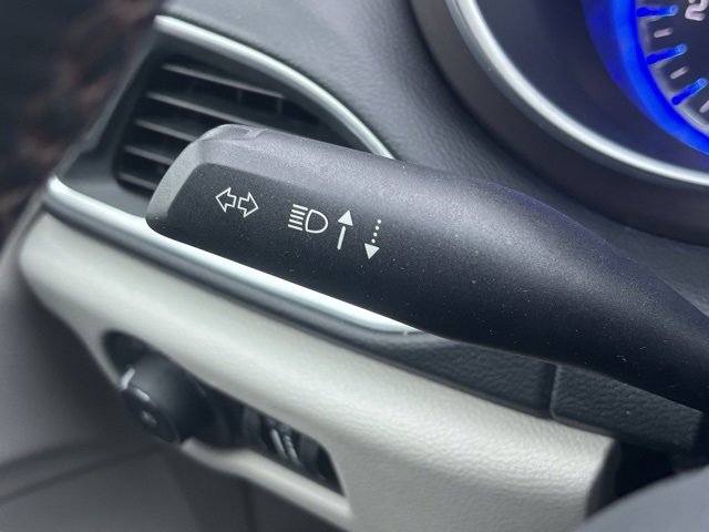 Used 2018 Chrysler Pacifica Touring-L Plus image 19