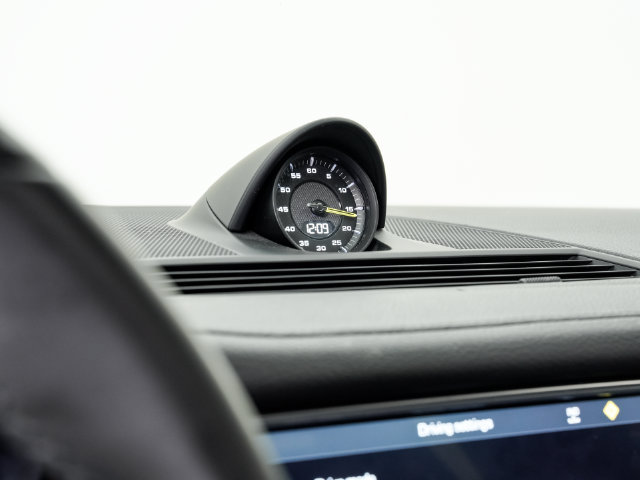 Used 2019 Porsche Panamera 4 AWD/4WD image 18