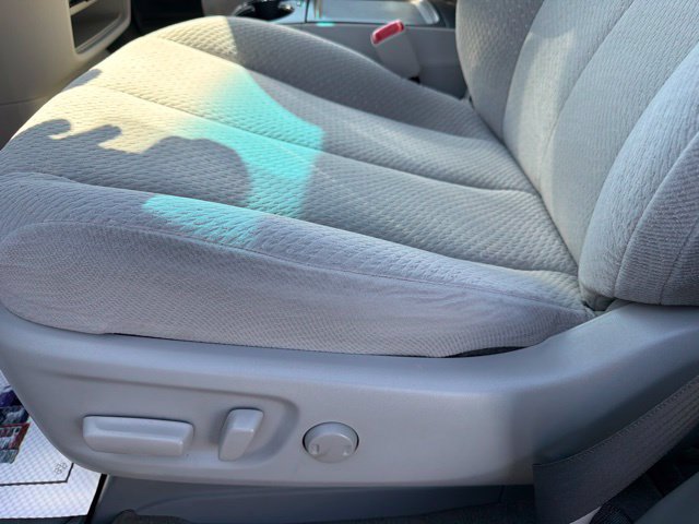 Used 2014 Toyota Sienna LE FWD image 29