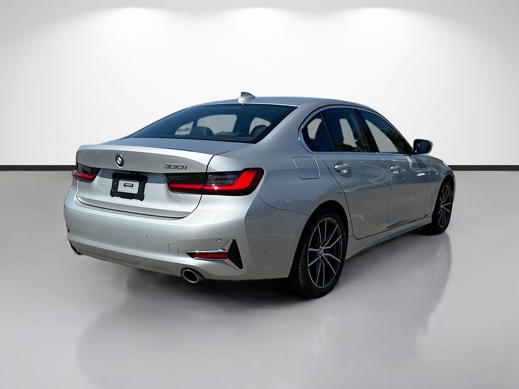 Used 2019 BMW 330i Sedan w/ Premium Package image 3