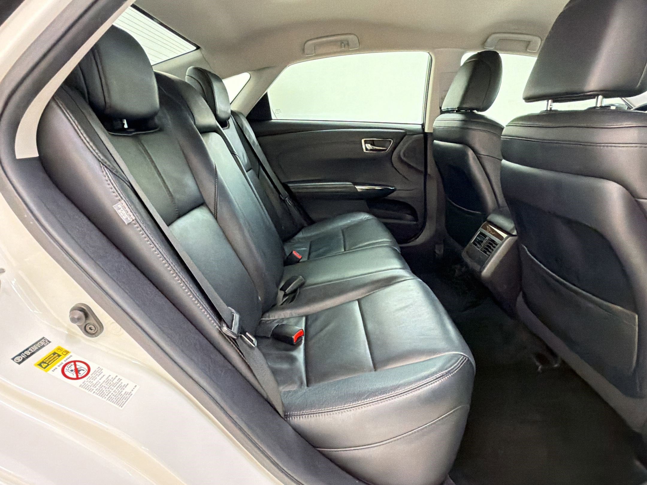 Used 2015 Toyota Avalon XLE image 29