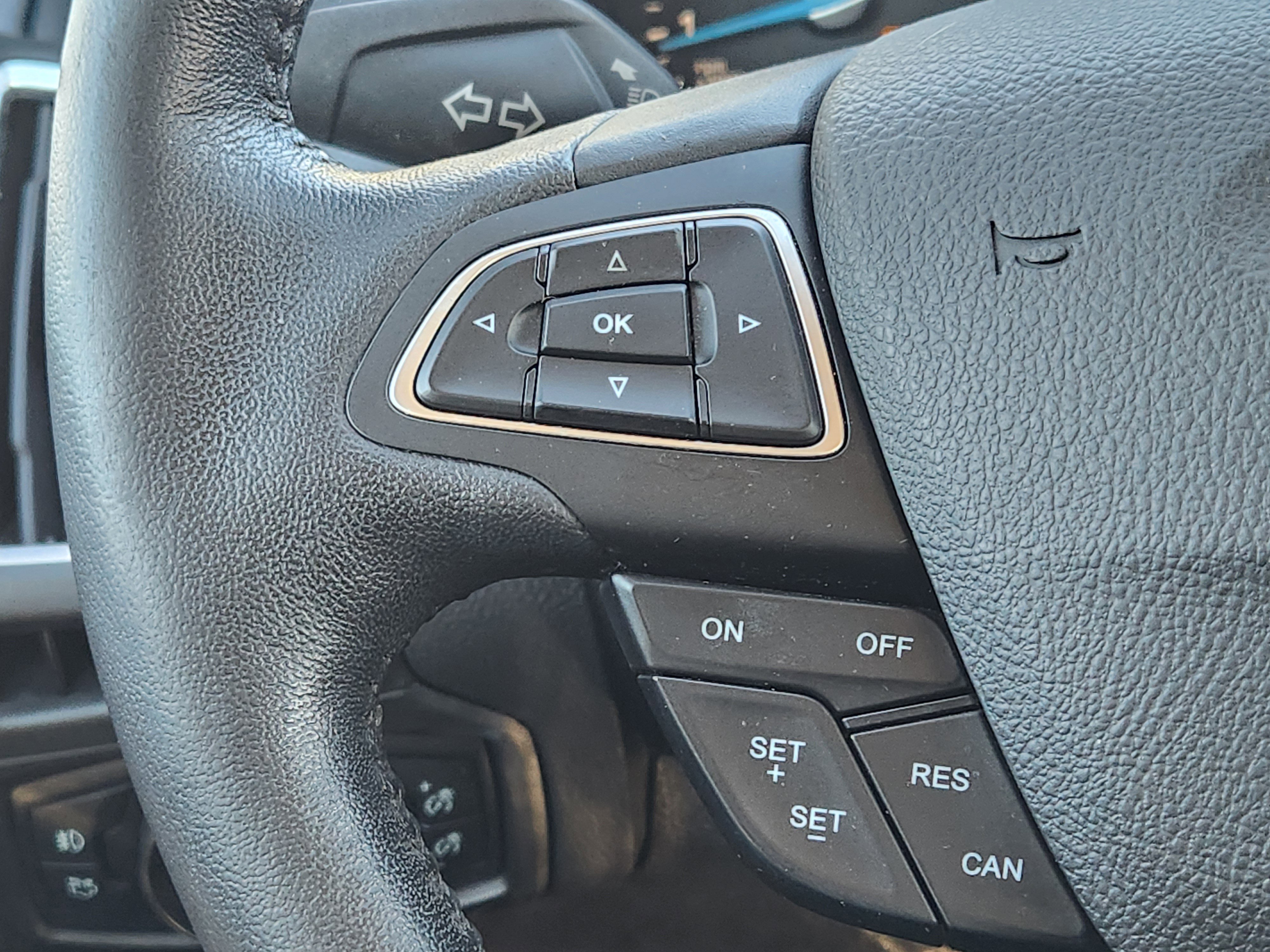 Used 2017 Ford Focus Titanium image 28