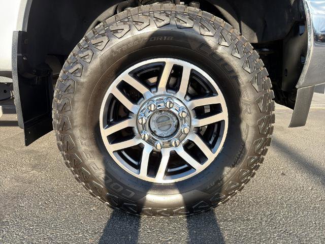 Certified 2017 Ford F350 Lariat w/ Camper Package image 6