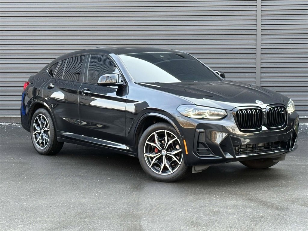 Used 2023 BMW X4 M40i w/ Premium Package image 7