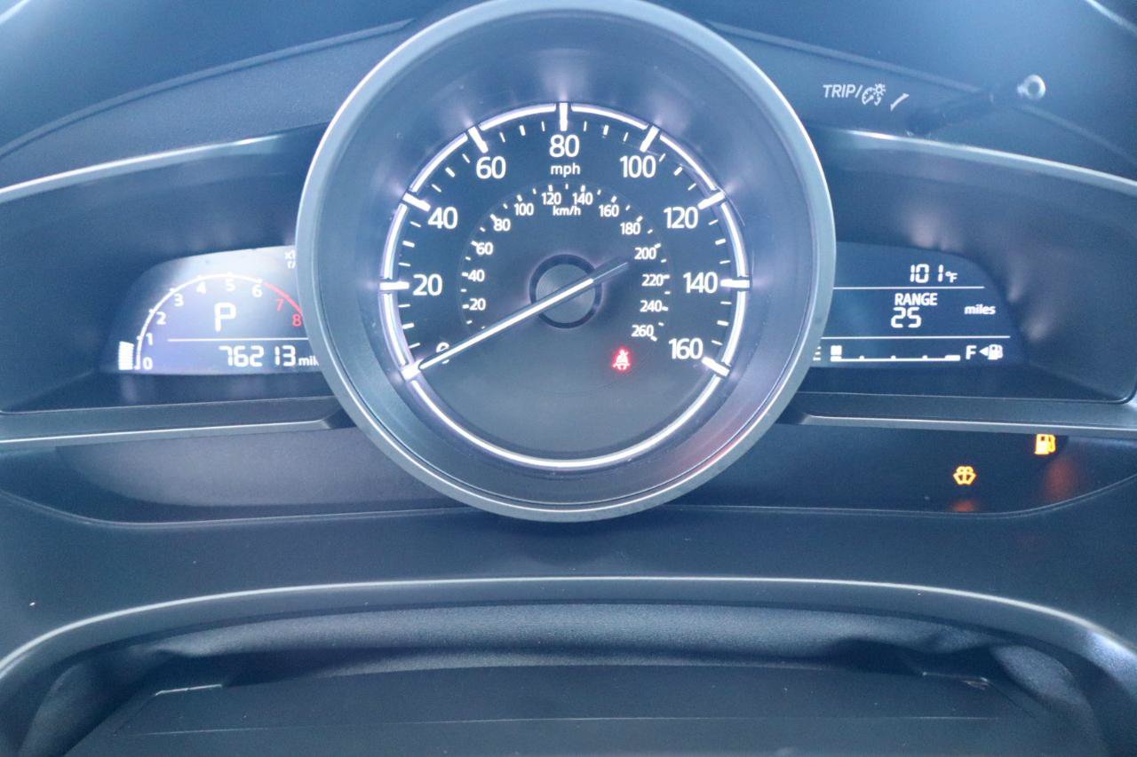 Used 2018 MAZDA MAZDA3 Touring FWD image 18