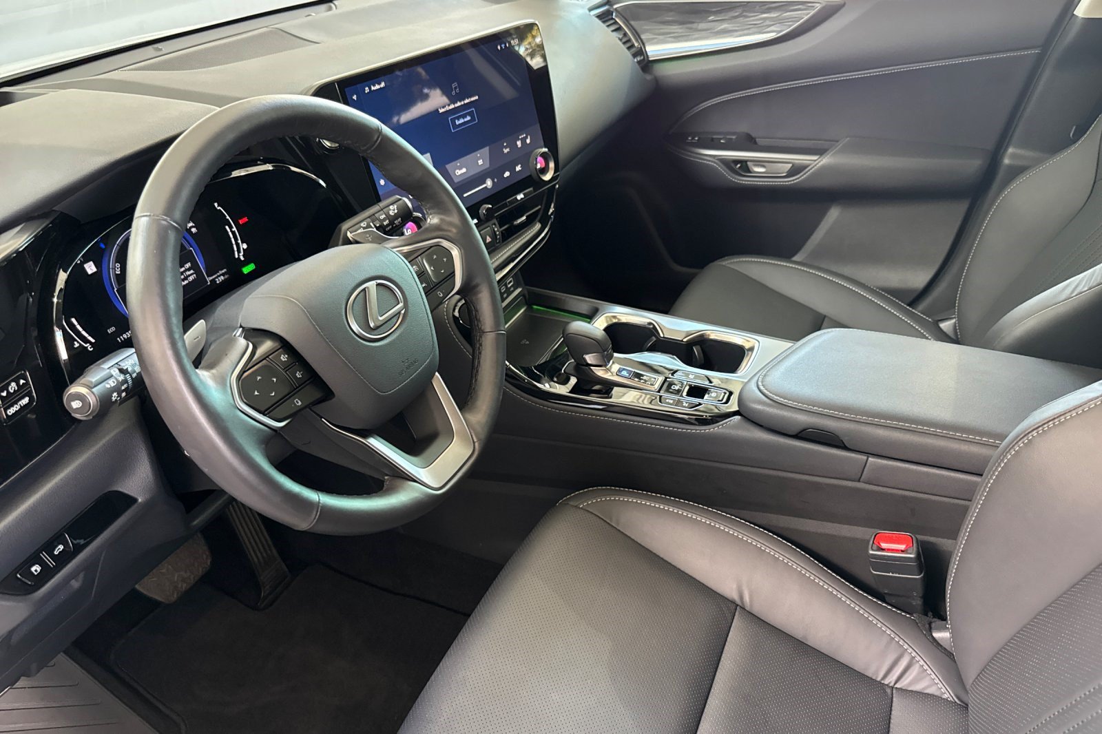 Used 2026 Lexus NX 350h AWD w/ Accessory Package (2T) image 11