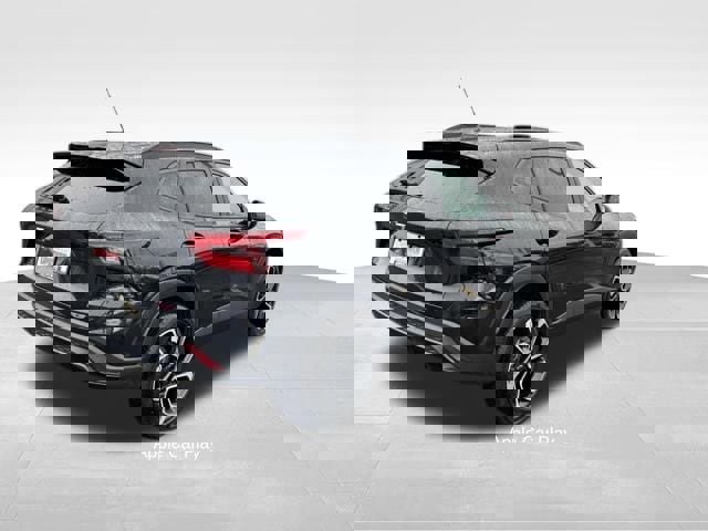 Used 2024 Chevrolet Trax RS w/ Sunroof Package image 8