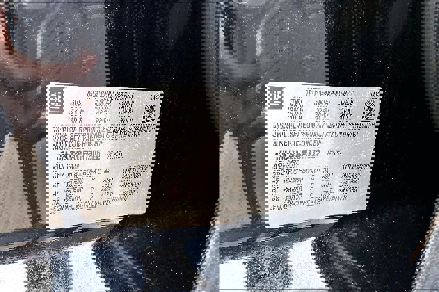 Used 2015 Chevrolet Tahoe LT w/ Texas Edition image 35