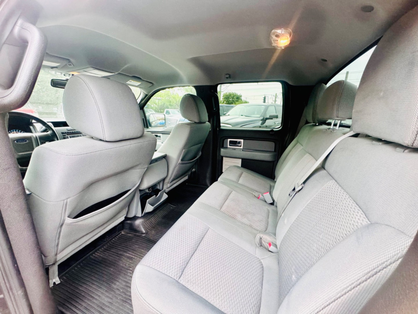 Used 2011 Ford F150 XLT w/ XLT Convenience Pkg image 19