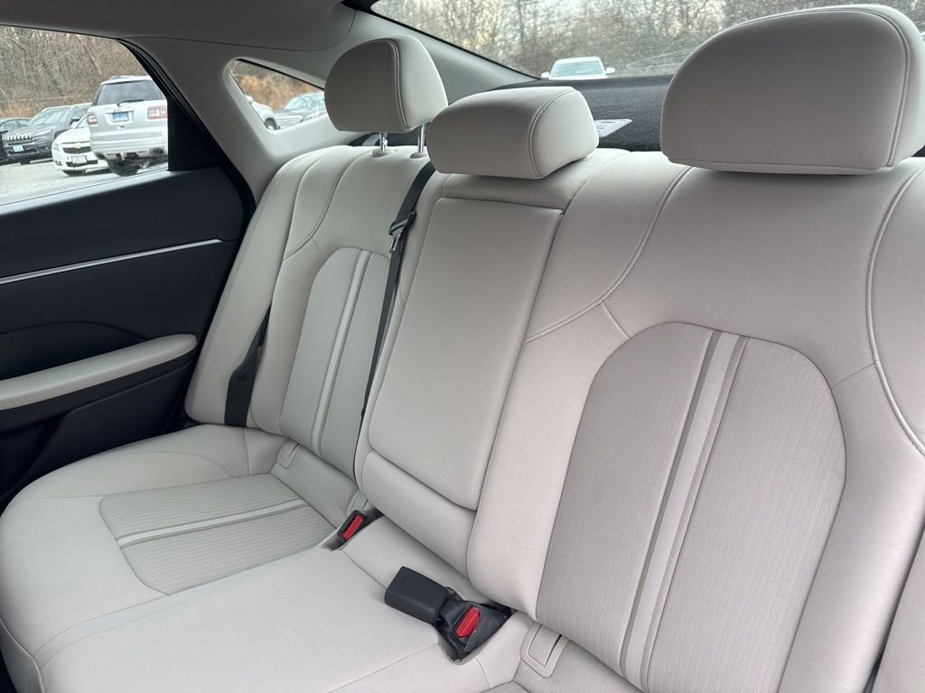 Certified 2025 Hyundai Sonata SEL image 42