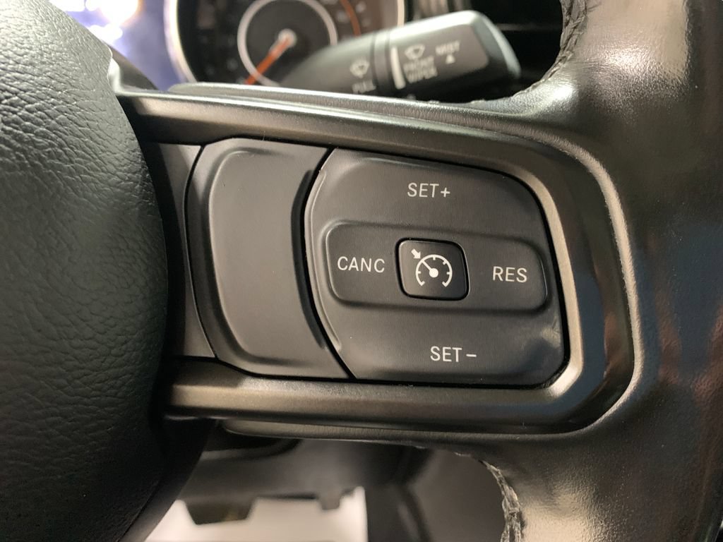 Used 2022 Jeep Gladiator Sport AWD/4WD image 13