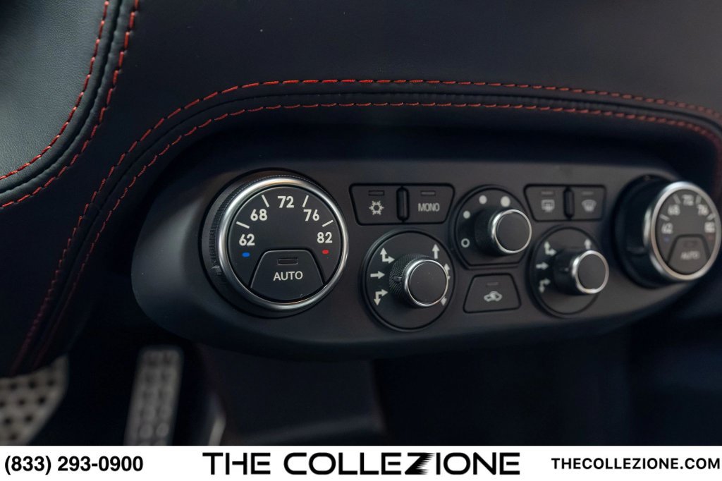 Used 2014 Ferrari 458 Italia Coupe RWD image 63