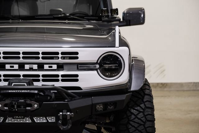 Used 2025 Ford Bronco Heritage Edition image 3
