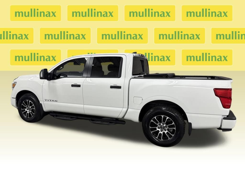 Used 2023 Nissan Titan SV w/ SV Convenience Package RWD image 20