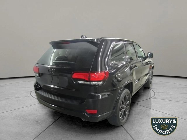 Used 2020 Jeep Grand Cherokee Altitude image 4