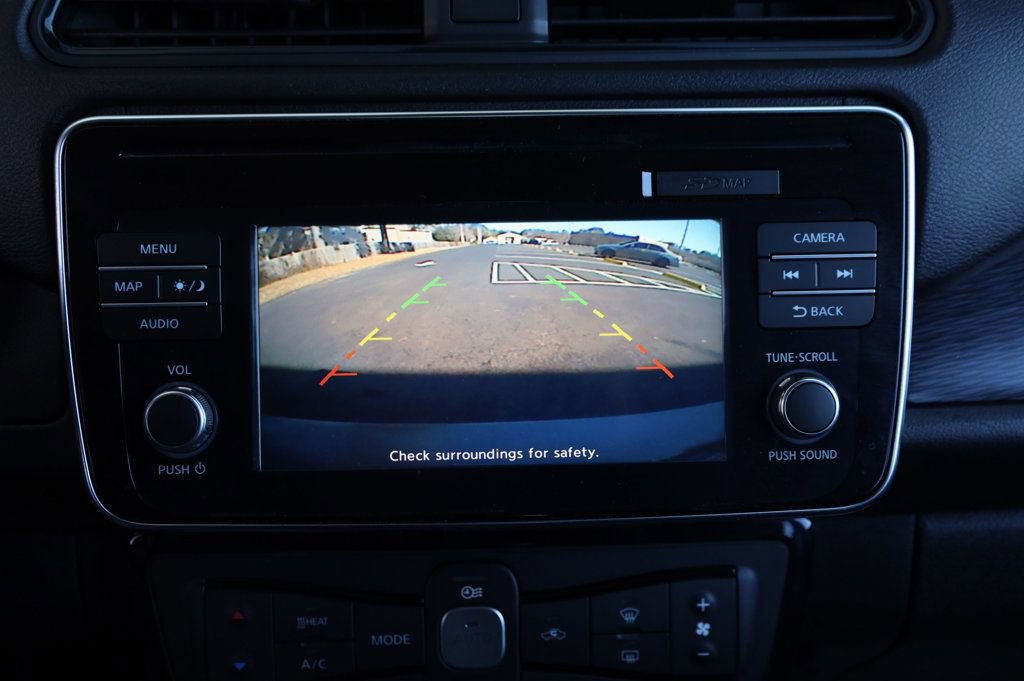 Used 2018 Nissan Leaf SV w/ SV Technology Package image 32