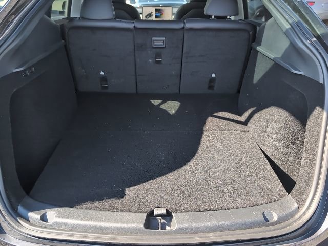 Used 2025 Tesla Model Y Long Range image 23