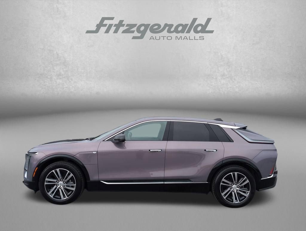 New 2026 Cadillac Lyriq Premium Luxury image 3