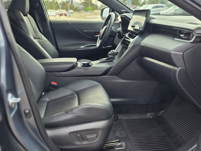 Used 2022 Toyota Venza Limited w/ Advanced Technology Package image 10