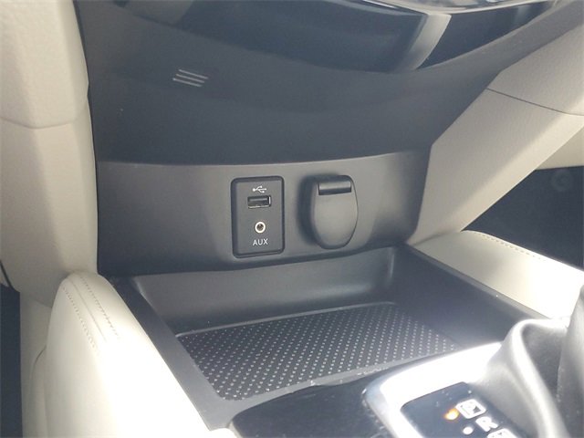 Used 2018 Nissan Rogue Sport SL image 25