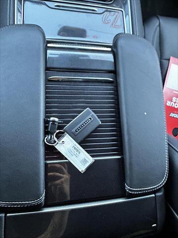 New 2024 Jeep Wagoneer 4WD w/ HD Trailer Tow Package image 29