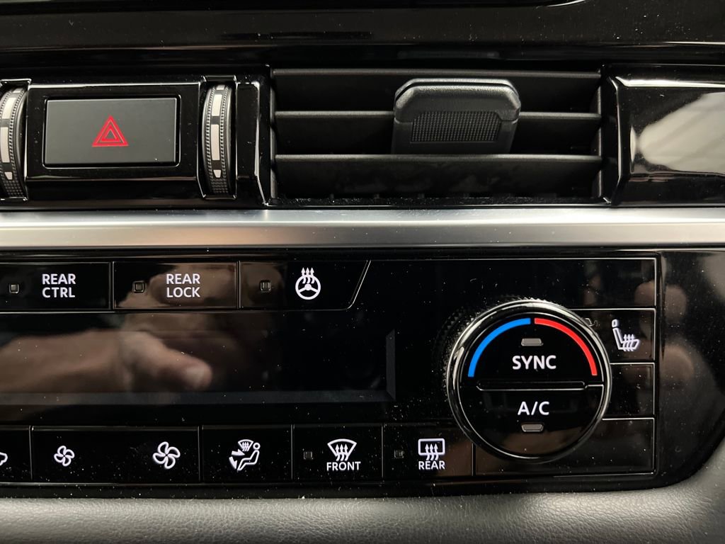 Used 2025 Nissan Pathfinder SL image 51