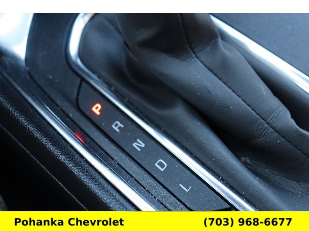 Used 2023 Chevrolet Traverse LS w/ Safety Package image 17