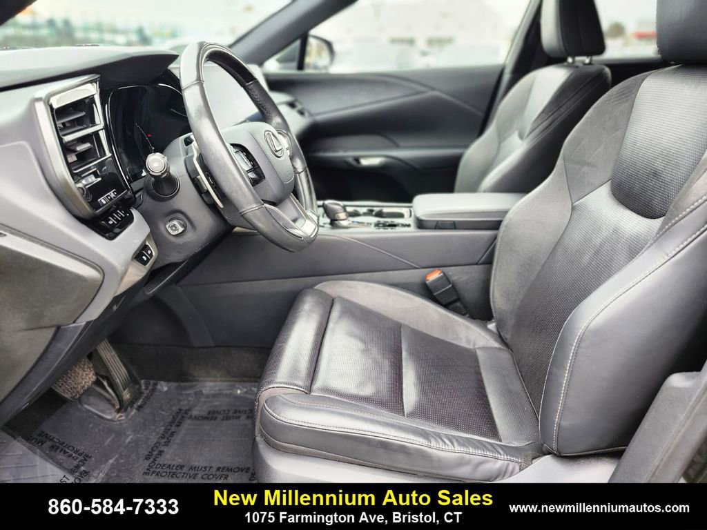 Used 2023 Lexus RX 350 AWD w/ Accessory Package (Z1) image 17