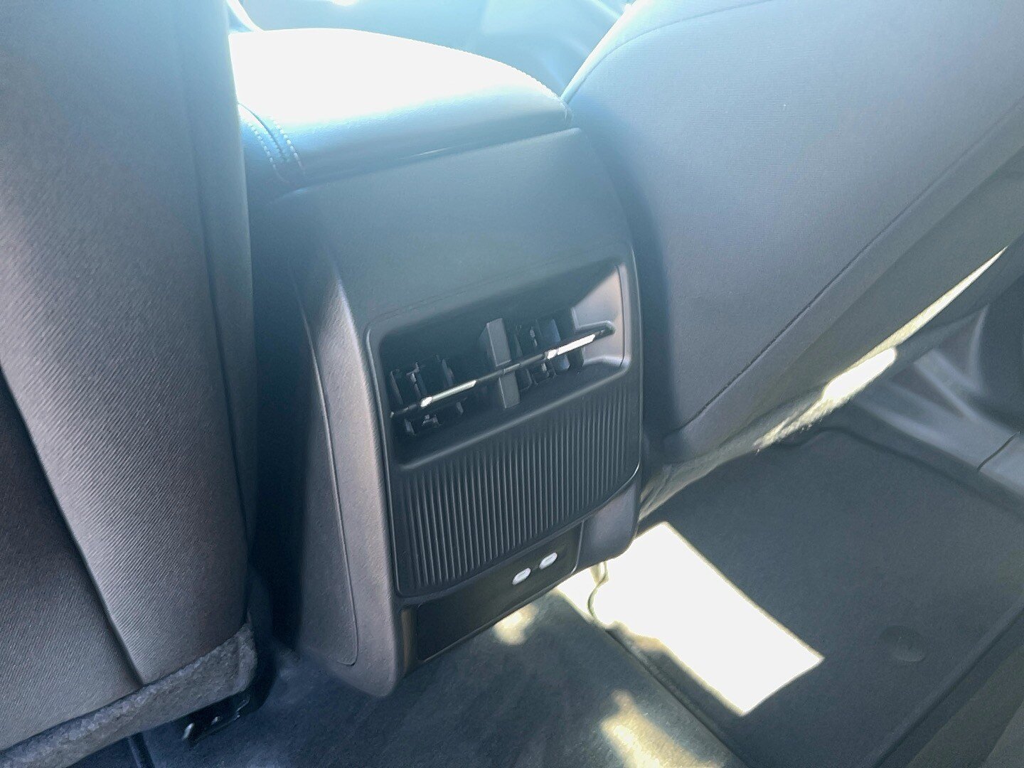 Used 2026 Jeep Cherokee Laredo AWD/4WD image 21