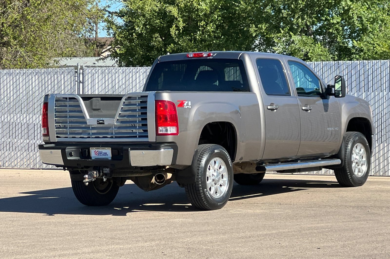 Used 2012 GMC Sierra 2500 SLT w/ SLT Convenience Package AWD/4WD image 4