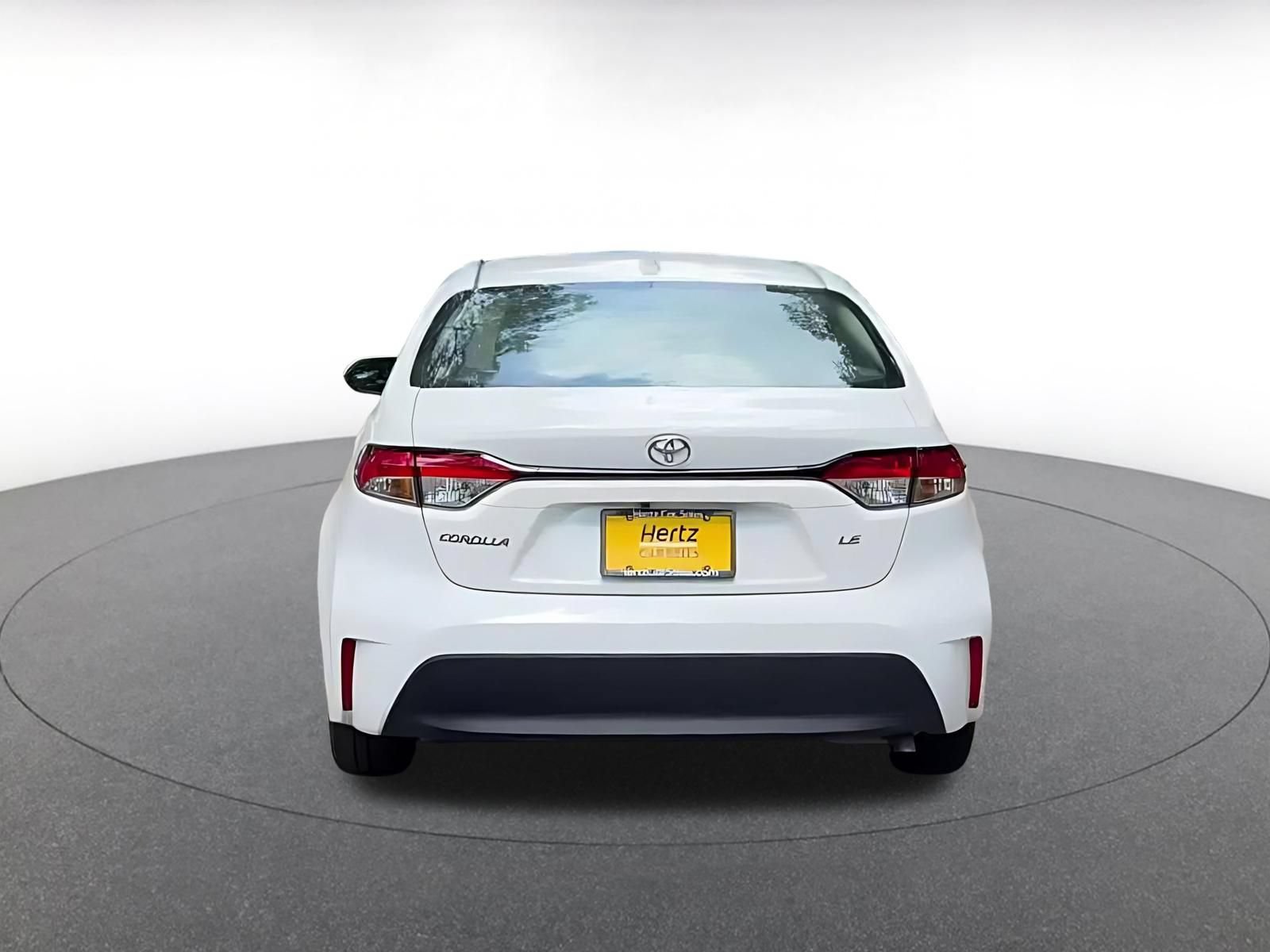 Used 2025 Toyota Corolla LE FWD image 13