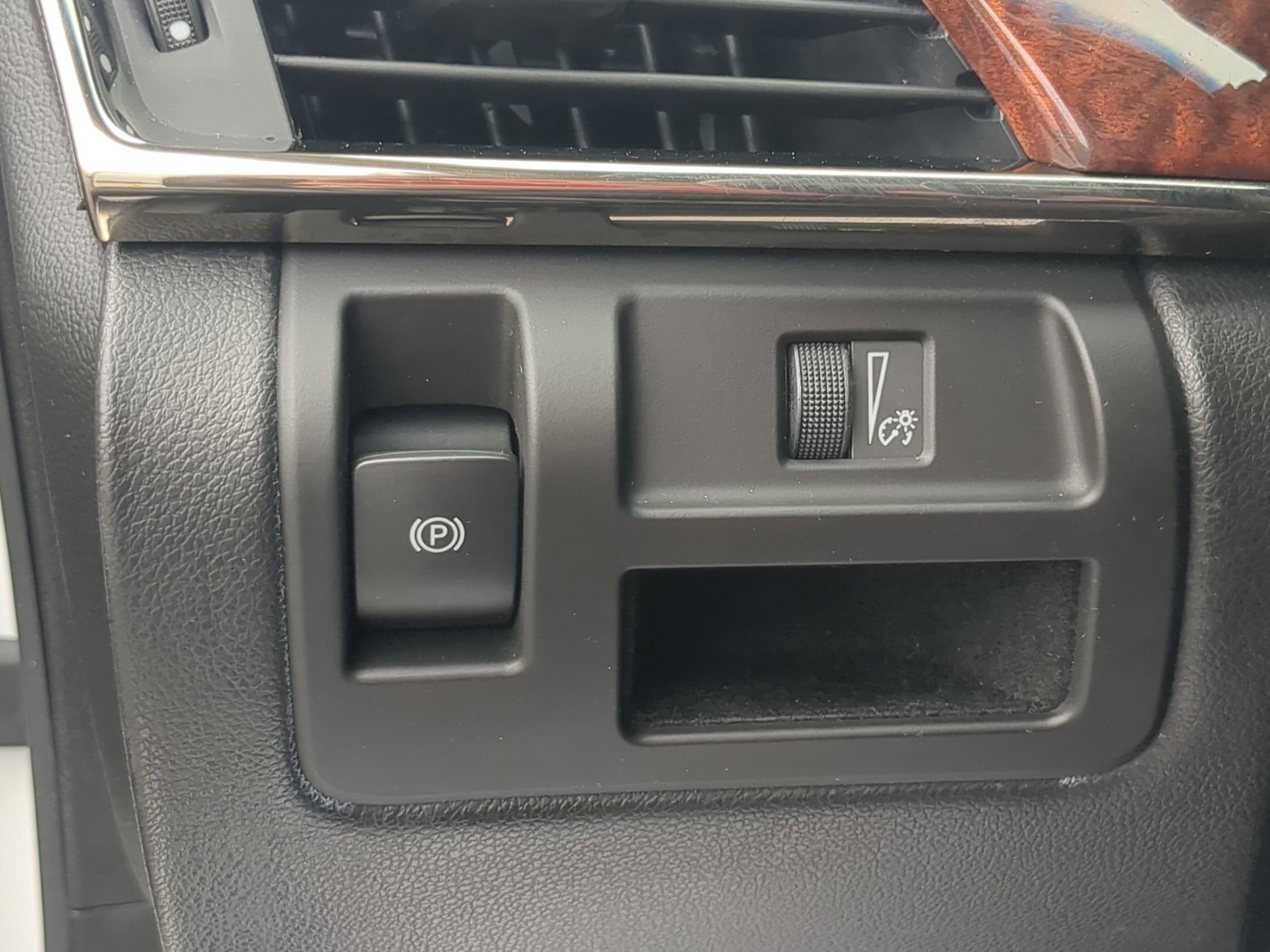 Certified 2015 Cadillac CTS Luxury RWD image 17