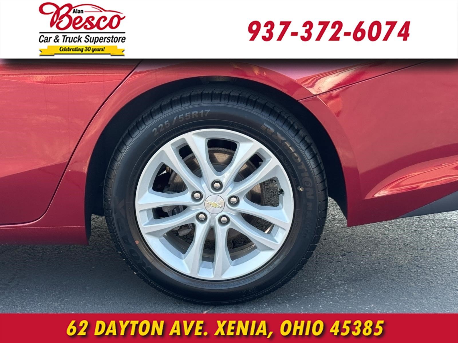 Used 2018 Chevrolet Malibu LT w/ Leather Package FWD image 7