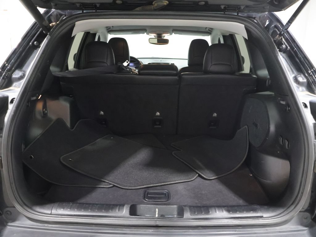 Used 2020 Jeep Cherokee Limited AWD/4WD image 4