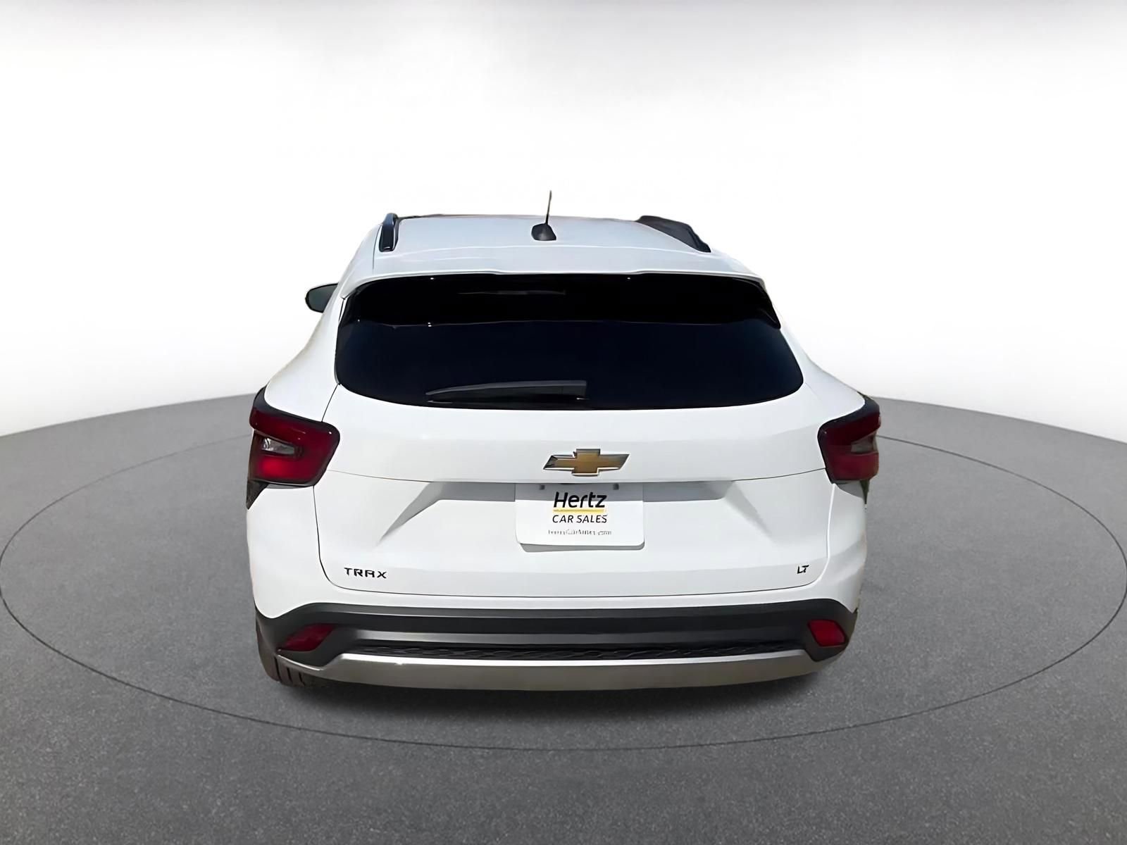 Used 2025 Chevrolet Trax LT image 12