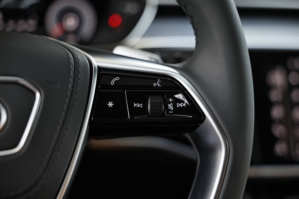 New 2026 Audi A8 L 3.0T AWD/4WD image 36