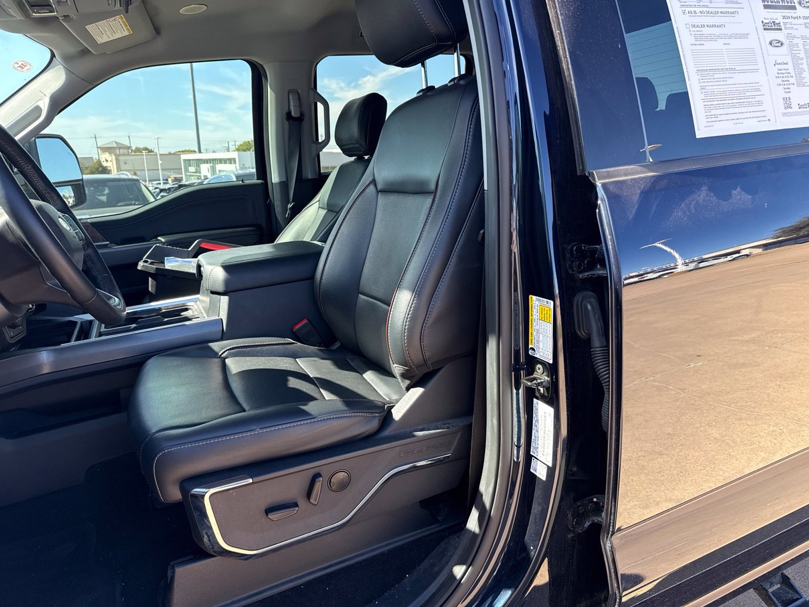 Used 2024 Ford F250 Lariat w/ Lariat Ultimate Package AWD/4WD image 14