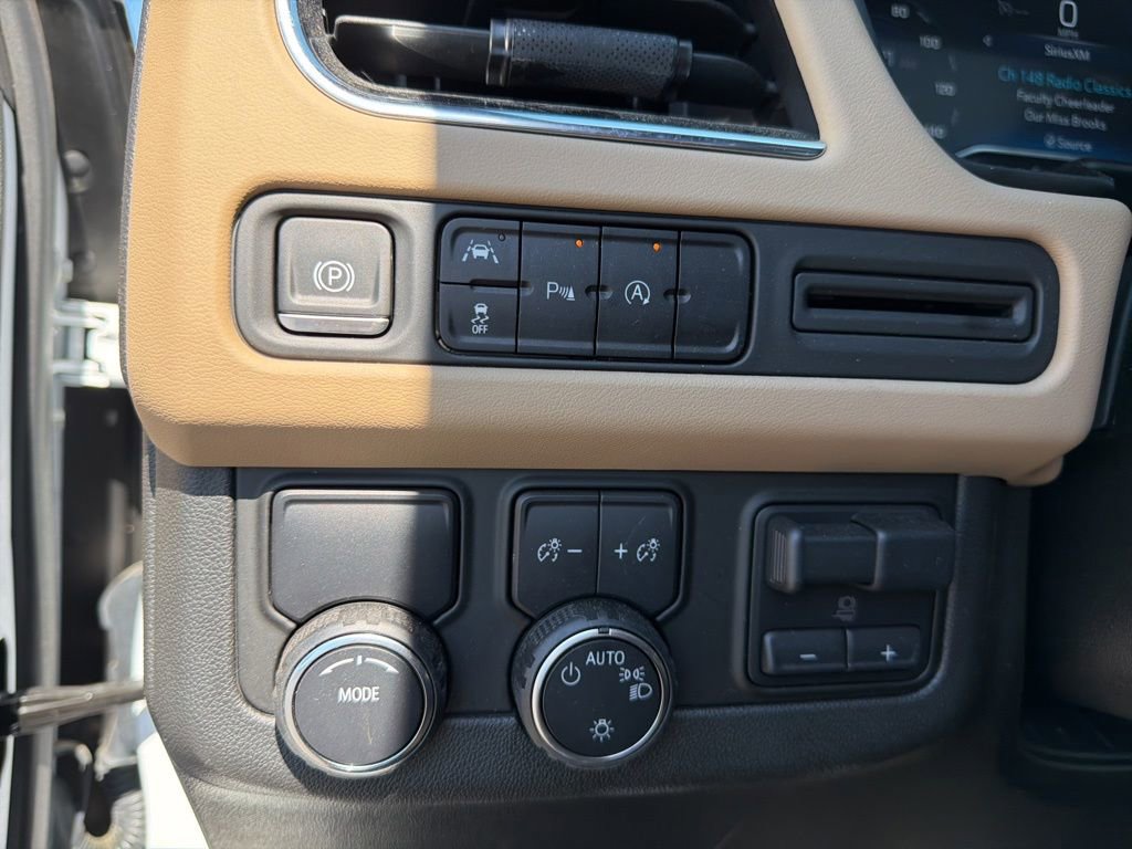 Used 2023 Chevrolet Suburban Premier w/ Max Trailering Package RWD image 21