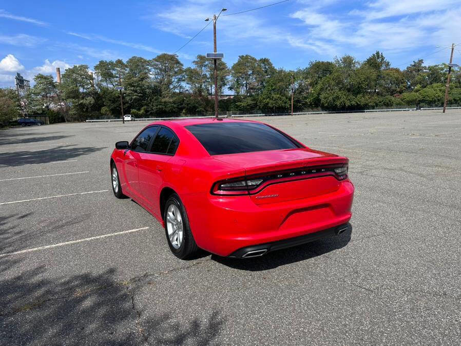 Used 2019 Dodge Charger SXT w/ Leather Interior Group image 6