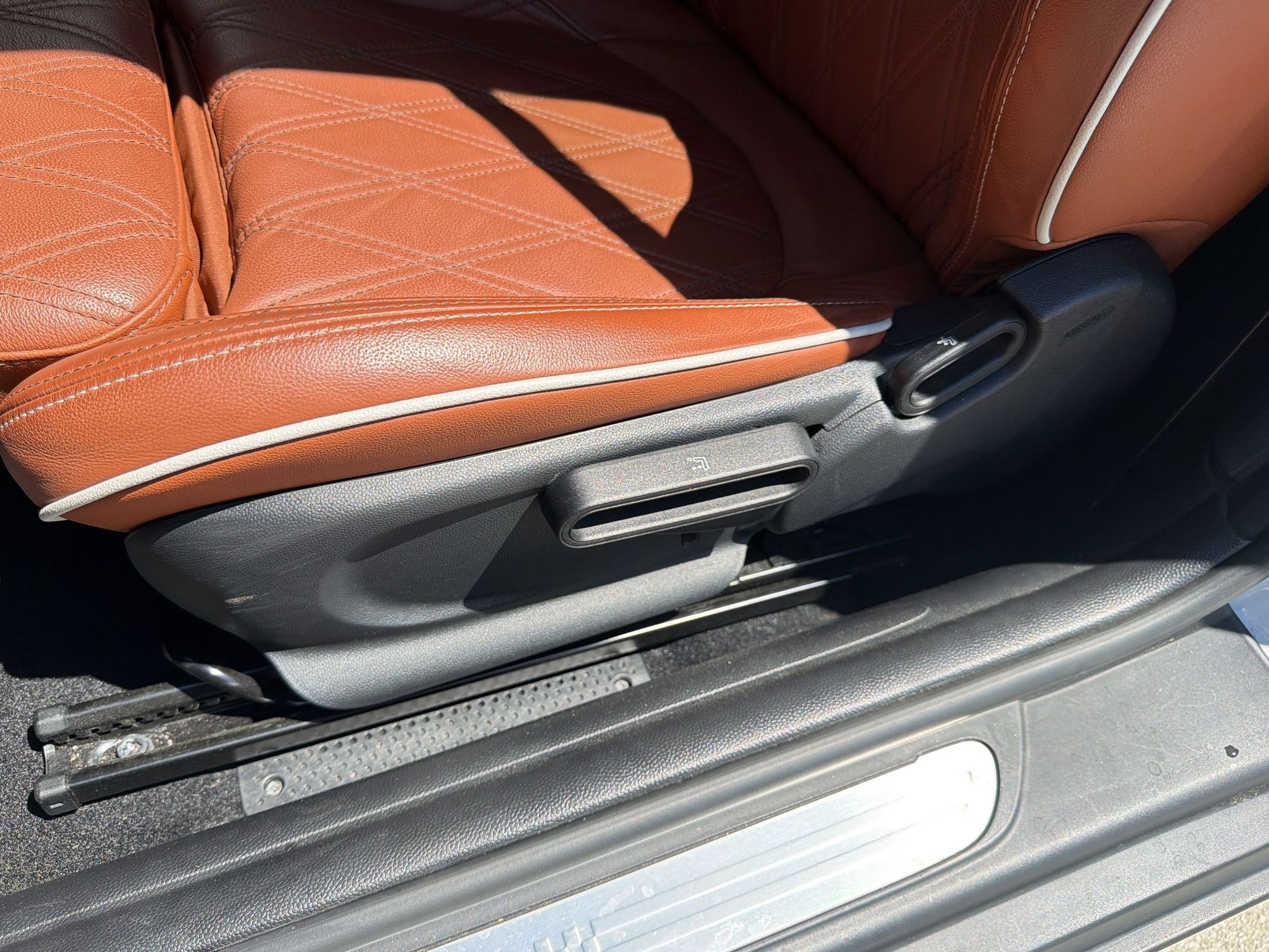 Used 2024 MINI Cooper S w/ Signature Upholstery Package FWD image 14