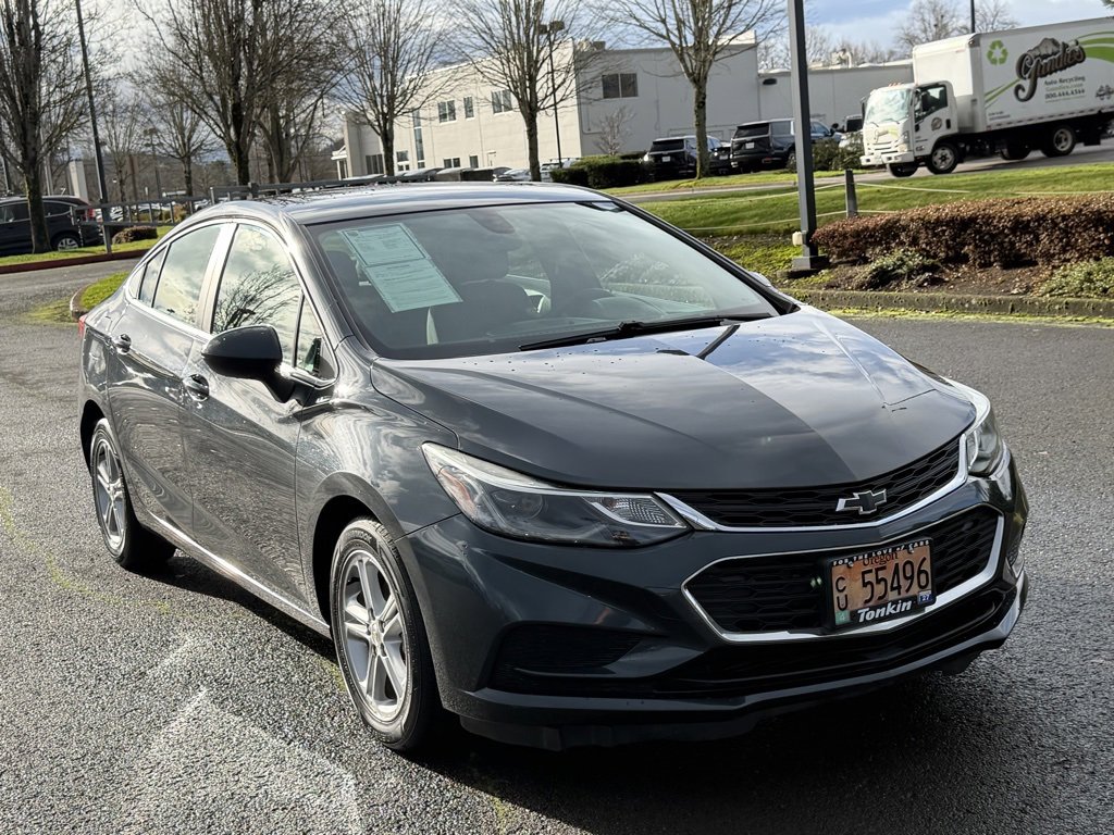 Used 2018 Chevrolet Cruze LT w/ LT Fleet Convenience Package image 2