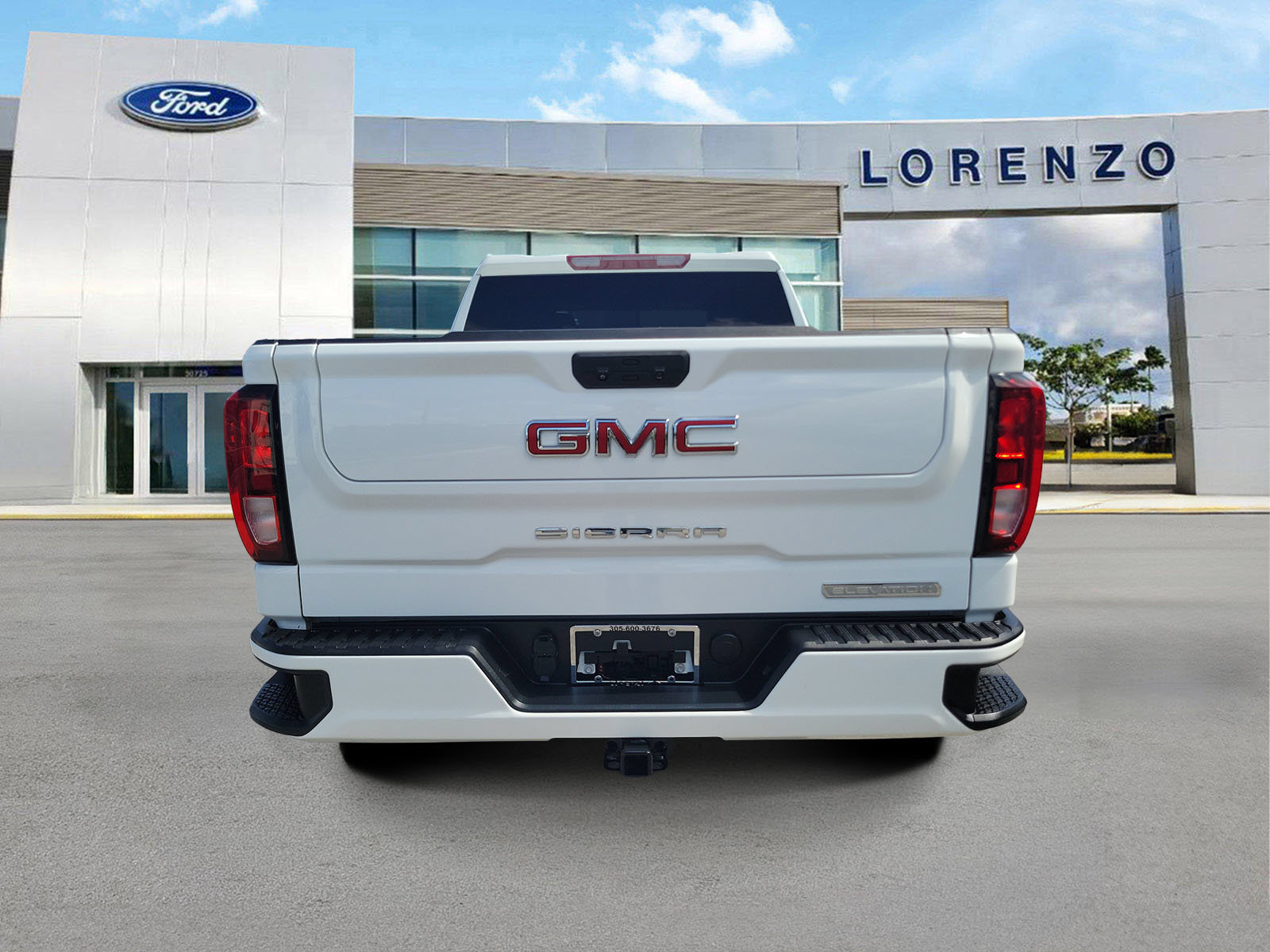 Used 2023 GMC Sierra 1500 Elevation AWD/4WD image 6