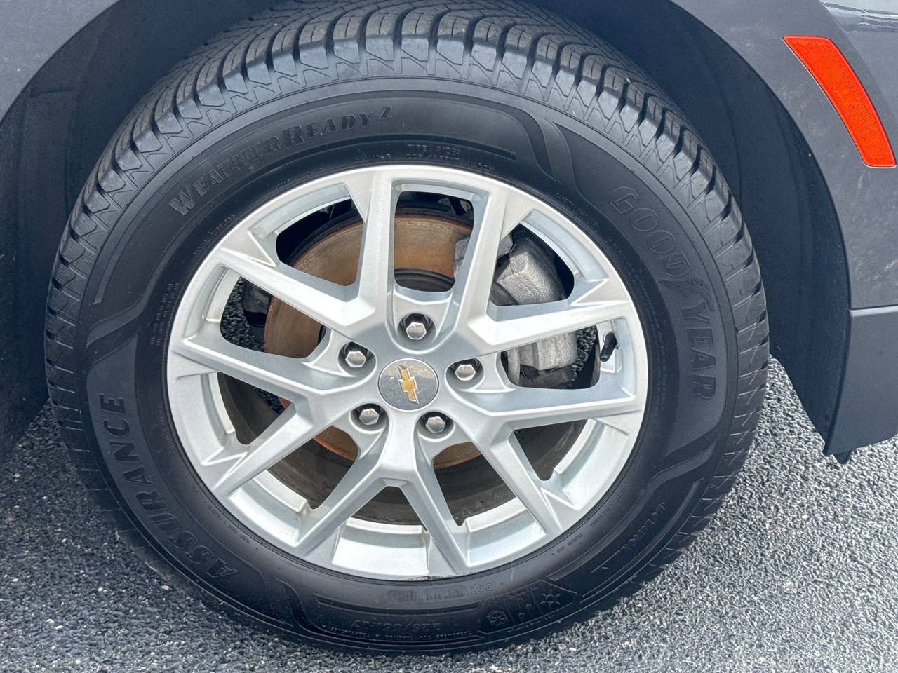 Used 2023 Chevrolet Equinox LT AWD/4WD image 9