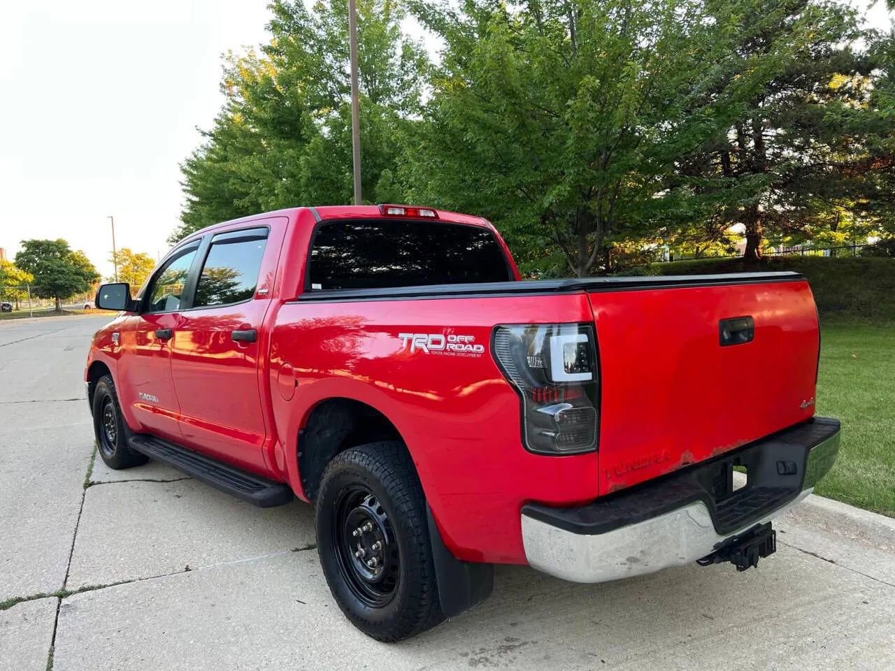 Used 2007 Toyota Tundra SR5 w/ TRD Off-Road Pkg image 4