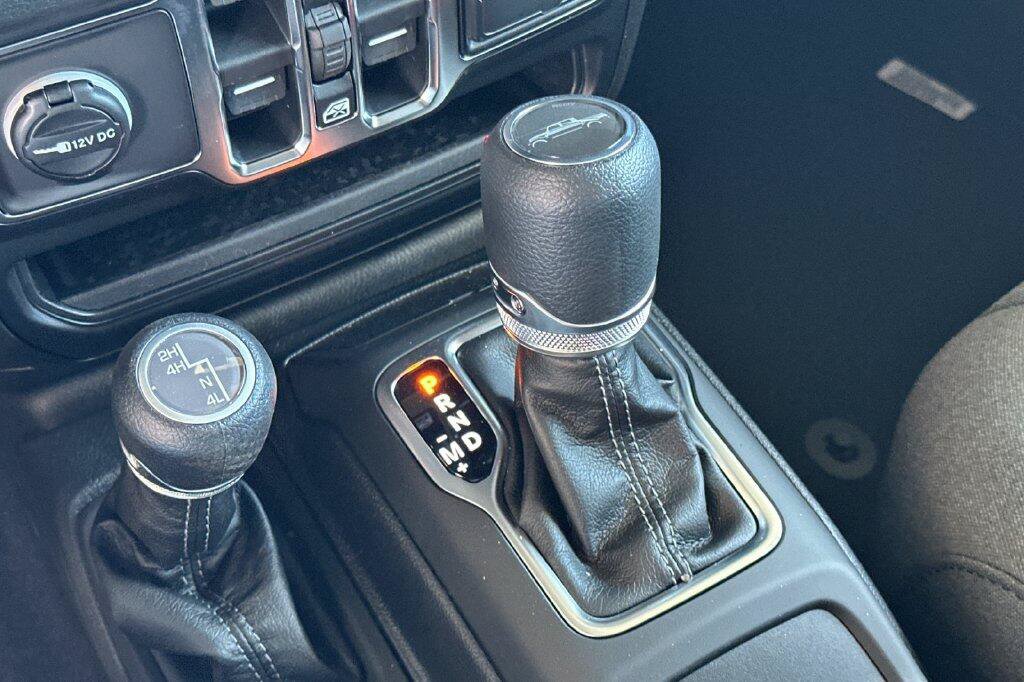 New 2026 Jeep Gladiator Sport AWD/4WD image 20
