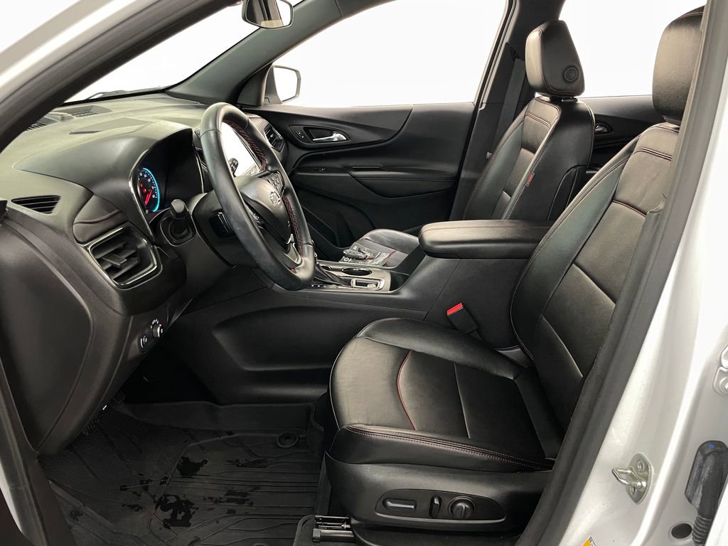 Certified 2024 Chevrolet Equinox RS w/ RS Leather Package FWD image 6