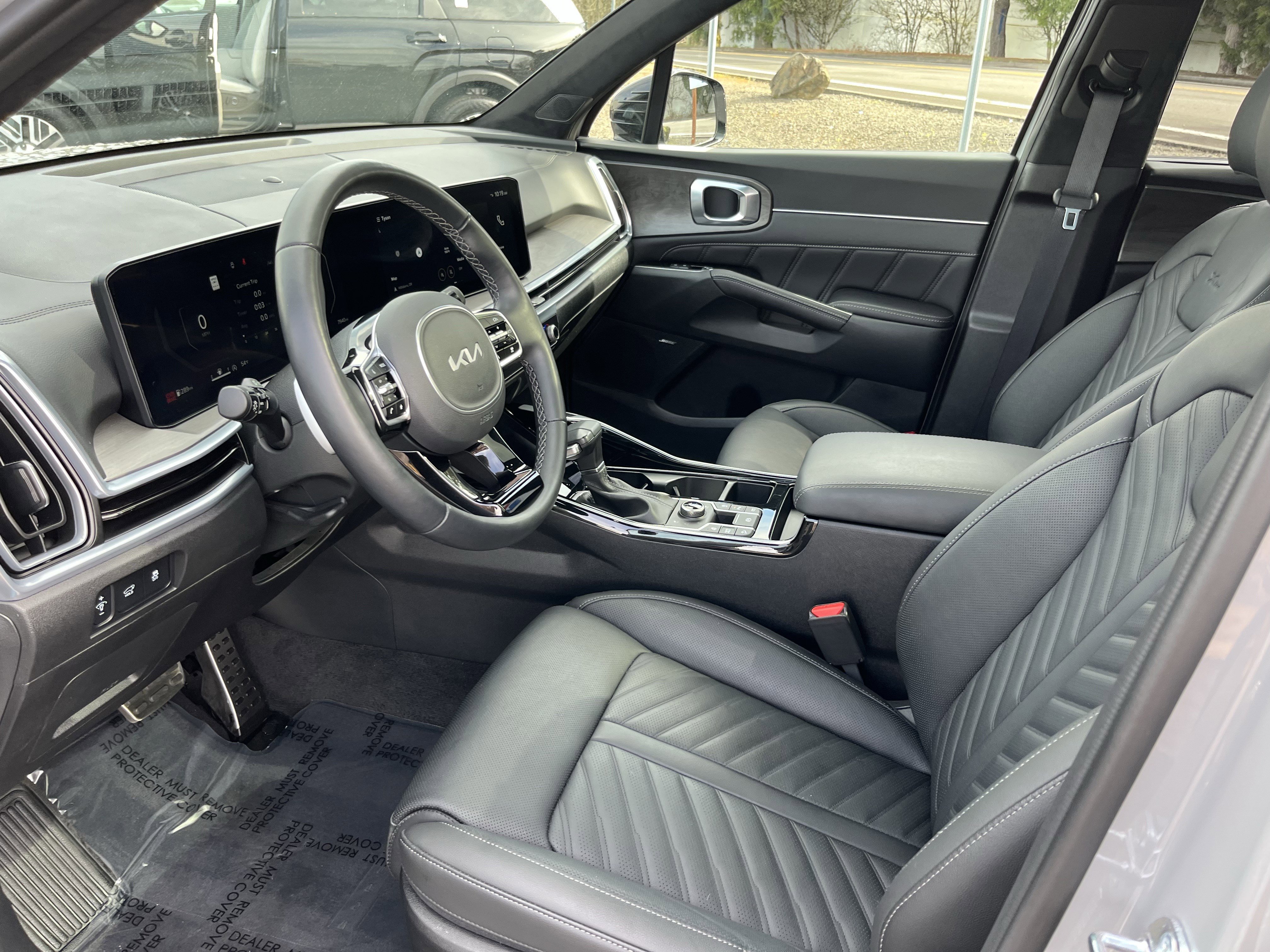 Used 2025 Kia Sorento SX Prestige image 9