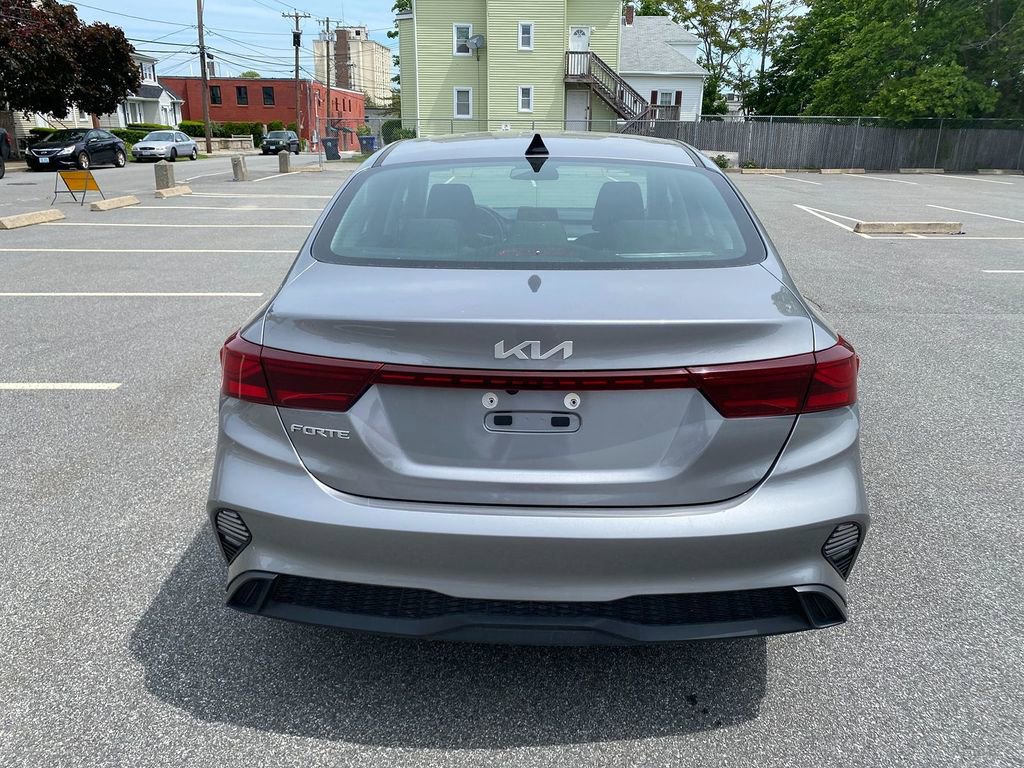 Used 2024 Kia Forte LXS image 6